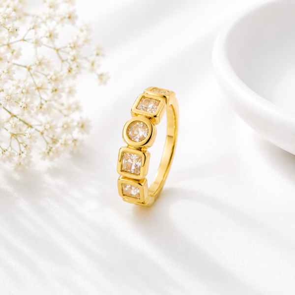 Elegant Crystal Gold Ring