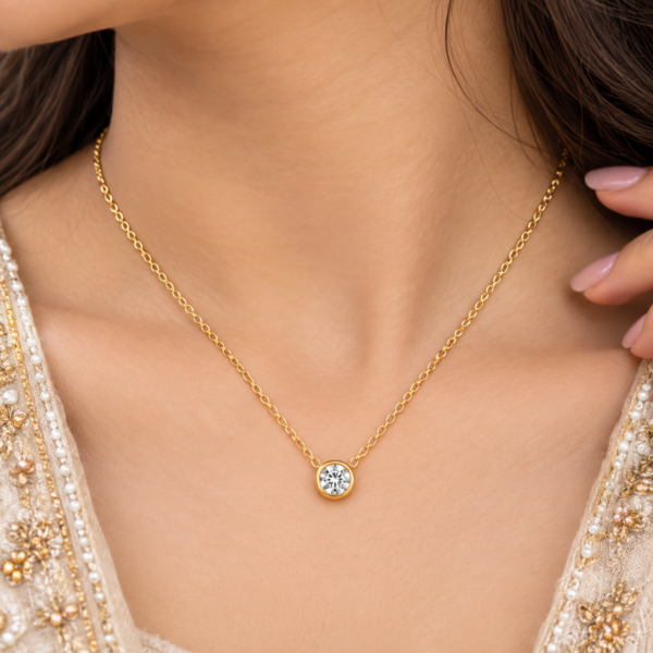 Zl 400 (6) Gold Round Crystal Pendant Necklace for Women