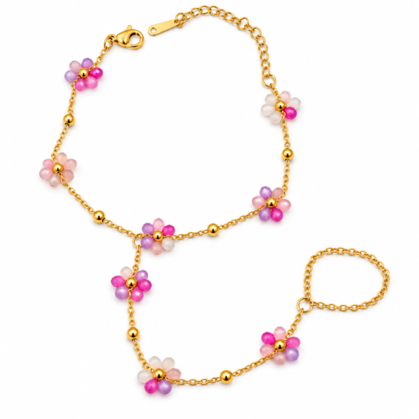 Pastel Flower Gold Chain Jewelry Gold Floral Beaded Hand Chain for Women with Black and White Flower Beads – ZenviraLuxe
